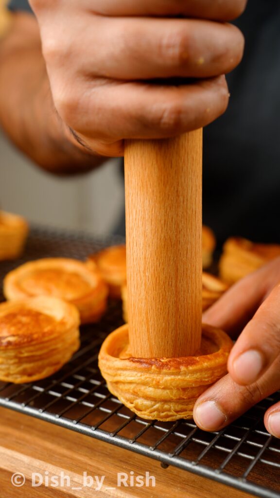 removing lid of vol-au-vent cases