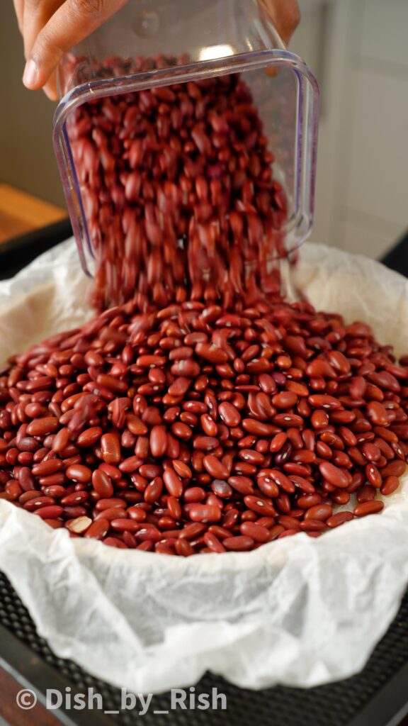 baking paper over pastry dough filled with dried beans