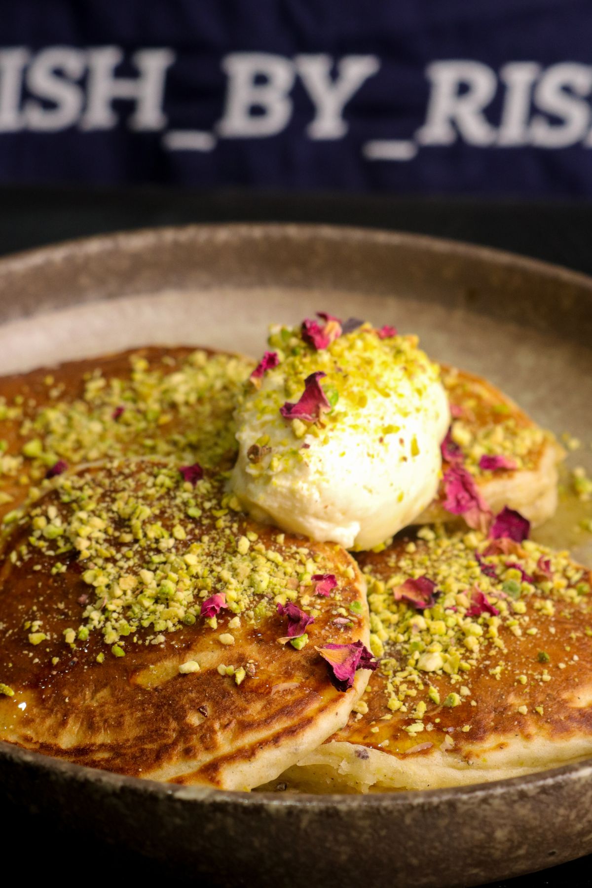 pistachio kulfi pancakes